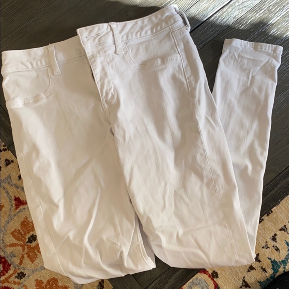 American Eagle white jeggings